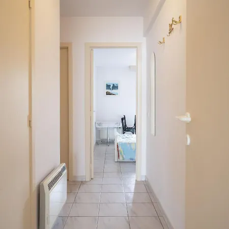 With Beautiful Sea-view Apartment